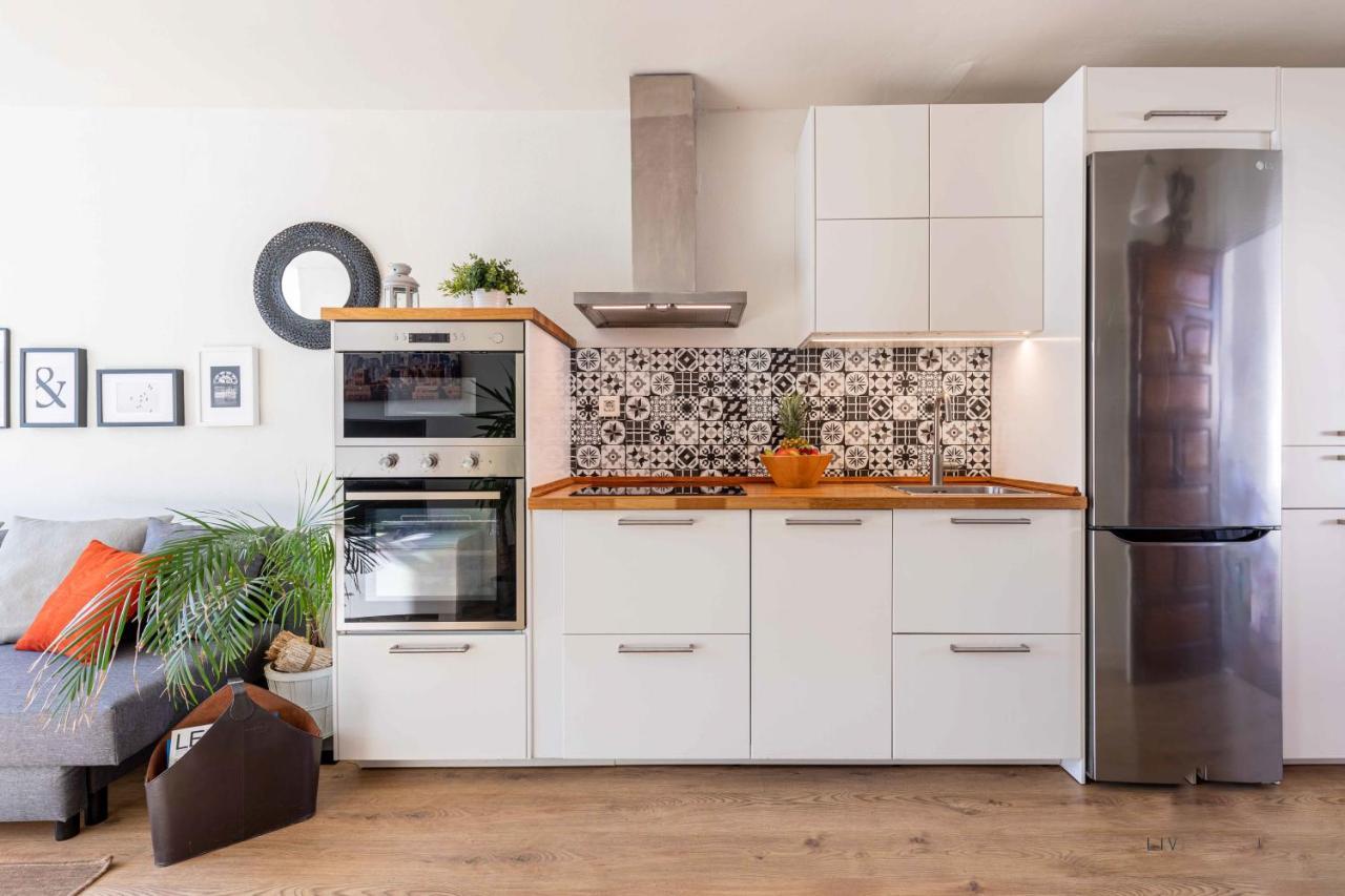 Apartamento En La Playa En Paseo Maritimo Malaga Ngoại thất bức ảnh