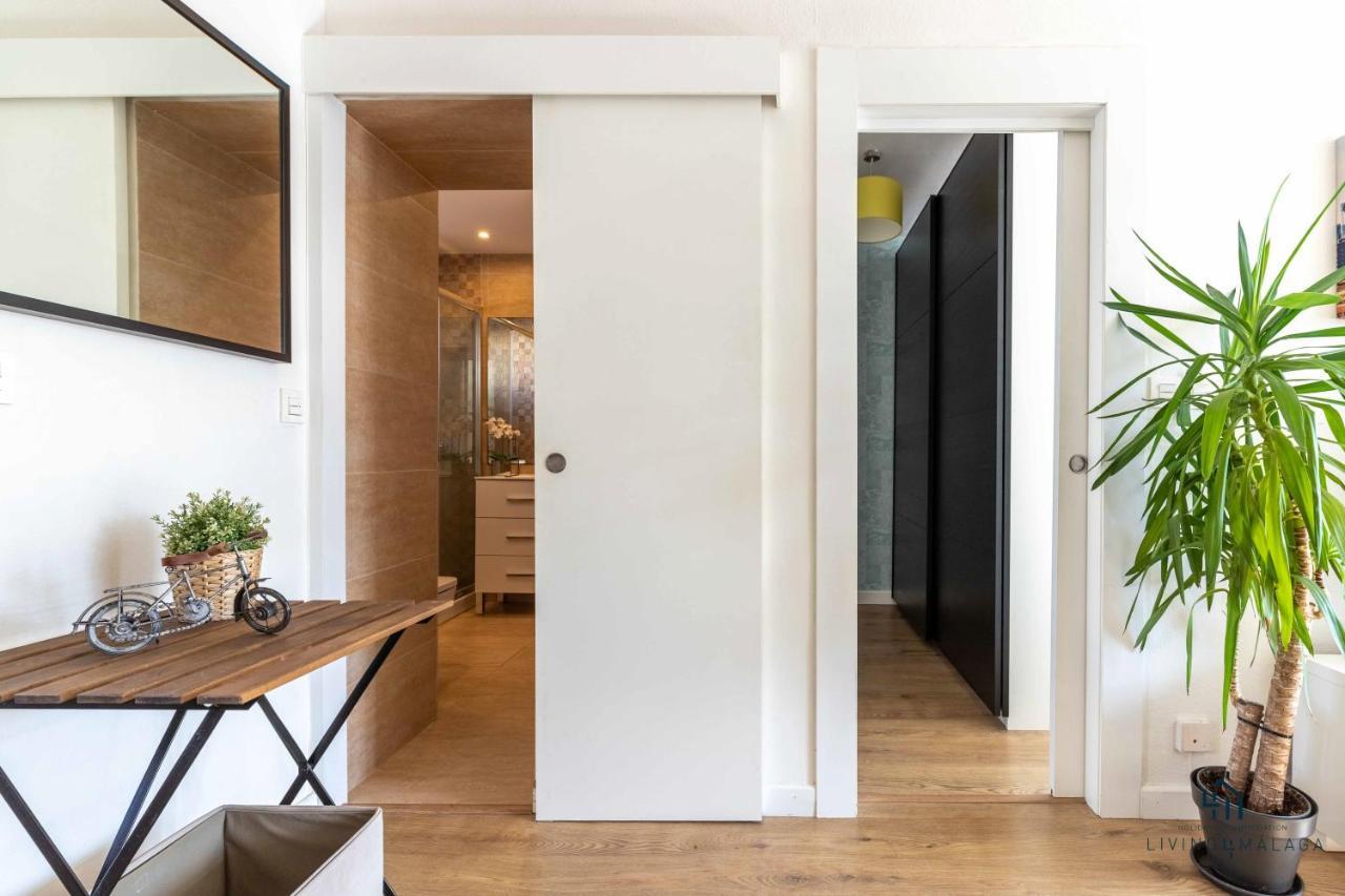 Apartamento En La Playa En Paseo Maritimo Malaga Ngoại thất bức ảnh